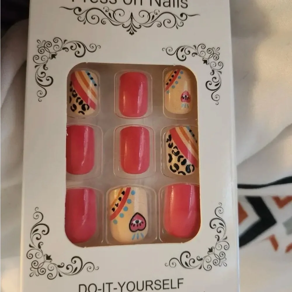 Colorful Nails Press On NIP - Picture 4 of 4